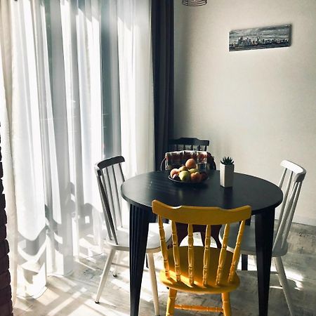 City Center Apartments By Happy Place Tbilisi Esterno foto