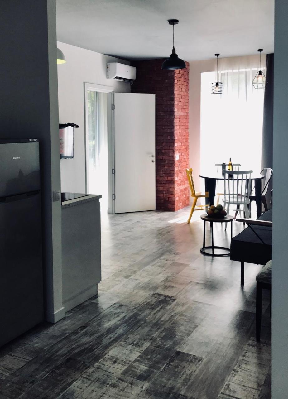 City Center Apartments By Happy Place Tbilisi Esterno foto