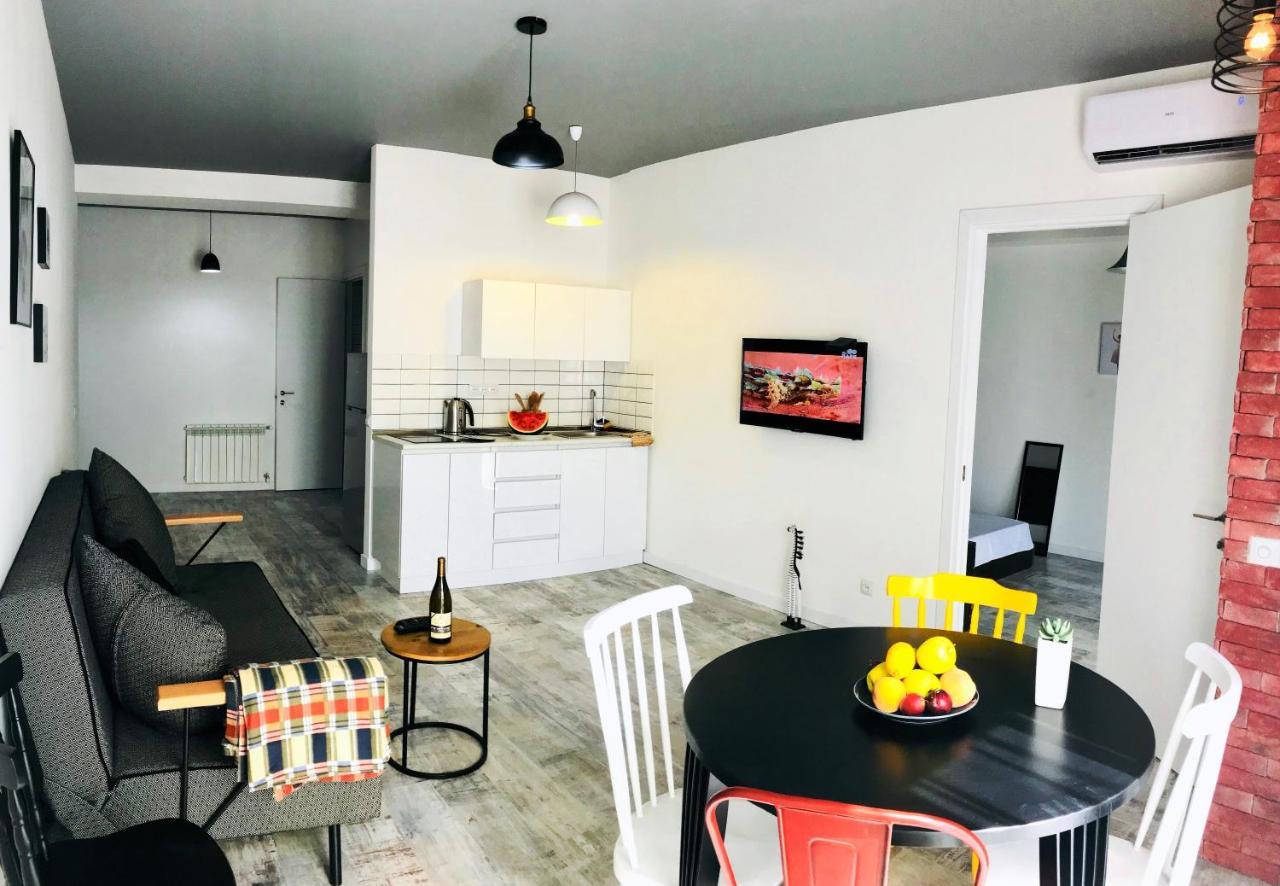 City Center Apartments By Happy Place Tbilisi Esterno foto