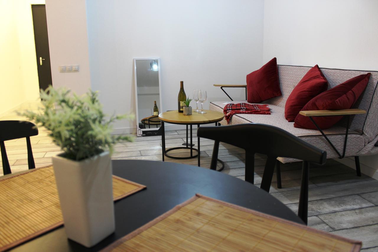 City Center Apartments By Happy Place Tbilisi Esterno foto